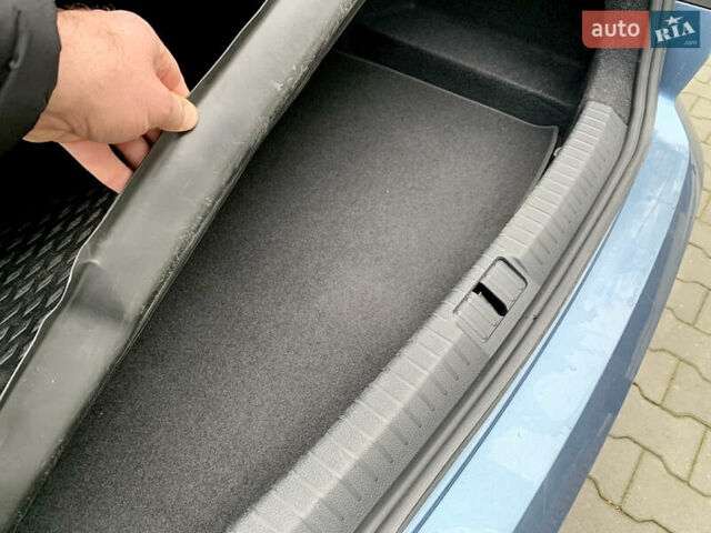 Синій Фольксваген Пассат, об'ємом двигуна 2 л та пробігом 115 тис. км за 19900 $, фото 24 на Automoto.ua
