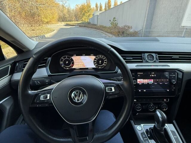 Синій Фольксваген Пассат, об'ємом двигуна 2 л та пробігом 226 тис. км за 20500 $, фото 20 на Automoto.ua