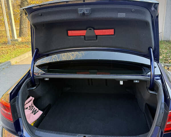 Синий Фольксваген Пассат, объемом двигателя 1.97 л и пробегом 227 тыс. км за 20500 $, фото 16 на Automoto.ua