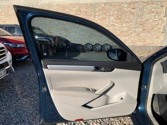 Фольксваген Пассат 2018 в Коломые на Automoto.ua Синий Фольксваген Пассат, объемом двигателя 2 л и пробегом 140 тыс. км за 13699 $, фото 7 на Automoto.ua