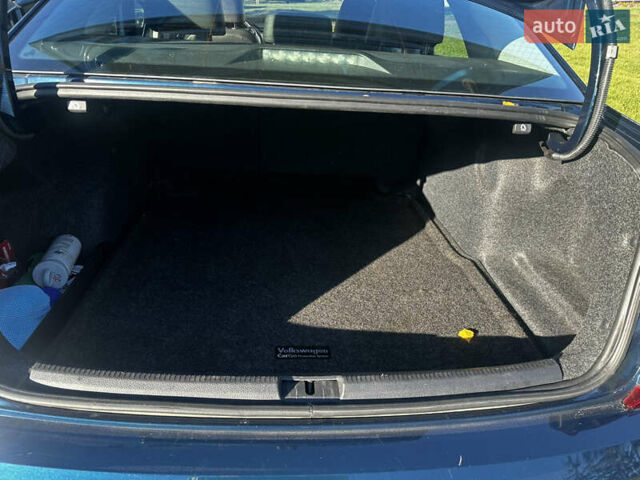 Синий Фольксваген Пассат, объемом двигателя 2 л и пробегом 120 тыс. км за 14700 $, фото 11 на Automoto.ua