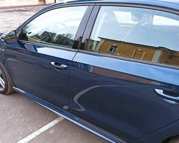 Синий Фольксваген Пассат, объемом двигателя 2 л и пробегом 71 тыс. км за 16500 $, фото 4 на Automoto.ua