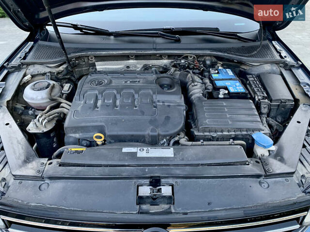 Синий Фольксваген Пассат, объемом двигателя 2 л и пробегом 113 тыс. км за 20800 $, фото 31 на Automoto.ua