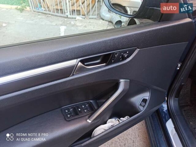 Синий Фольксваген Пассат, объемом двигателя 2 л и пробегом 71 тыс. км за 16500 $, фото 17 на Automoto.ua