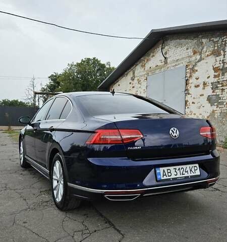 Синий Фольксваген Пассат, объемом двигателя 1.97 л и пробегом 229 тыс. км за 23000 $, фото 4 на Automoto.ua