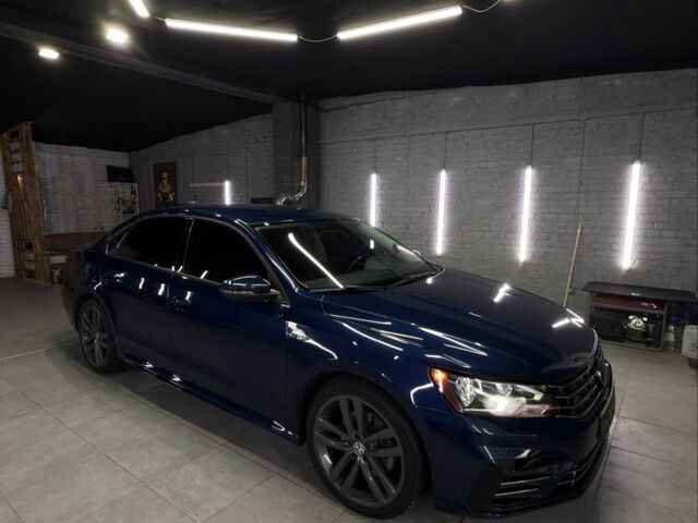 Синий Фольксваген Пассат, объемом двигателя 2 л и пробегом 200 тыс. км за 14200 $, фото 7 на Automoto.ua