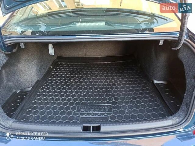 Синий Фольксваген Пассат, объемом двигателя 2 л и пробегом 71 тыс. км за 16500 $, фото 19 на Automoto.ua