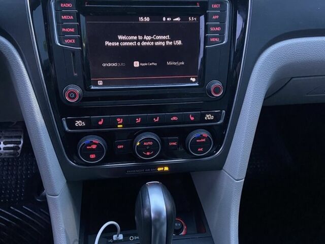 Синий Фольксваген Пассат, объемом двигателя 2 л и пробегом 145 тыс. км за 14300 $, фото 10 на Automoto.ua