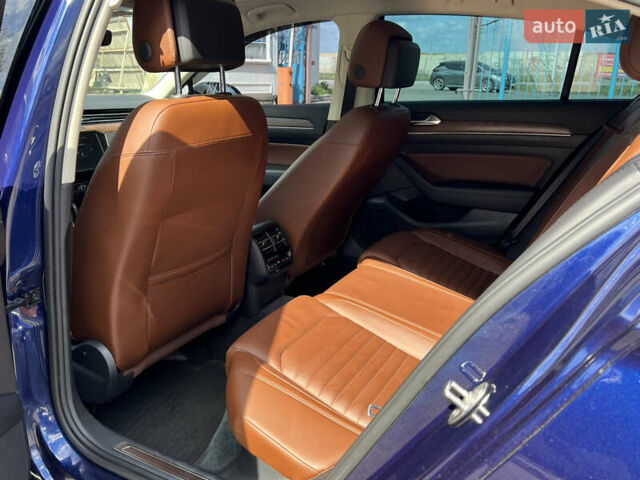 Синий Фольксваген Пассат, объемом двигателя 2 л и пробегом 58 тыс. км за 31300 $, фото 17 на Automoto.ua