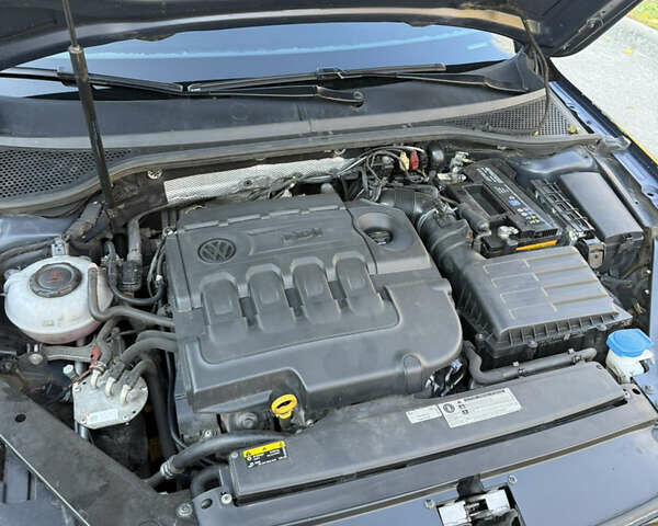 Синий Фольксваген Пассат, объемом двигателя 1.97 л и пробегом 227 тыс. км за 20500 $, фото 17 на Automoto.ua