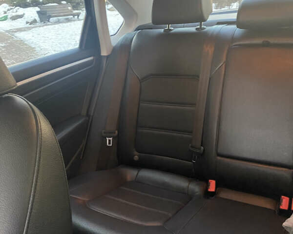 Синий Фольксваген Пассат, объемом двигателя 1.98 л и пробегом 104 тыс. км за 14500 $, фото 12 на Automoto.ua