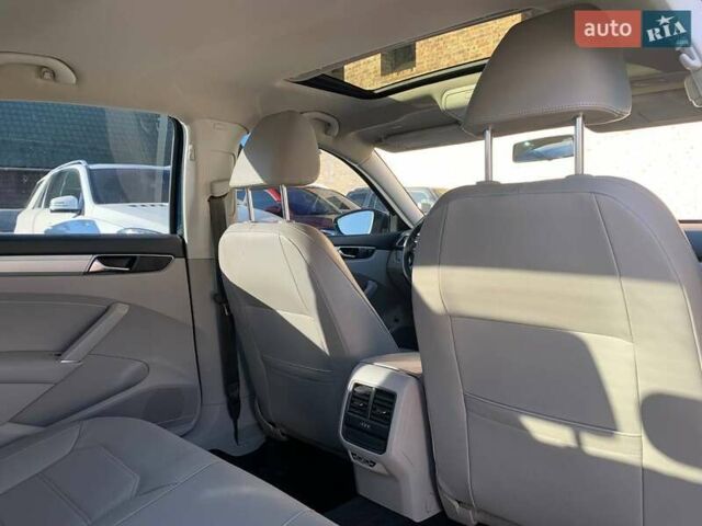 Фольксваген Пассат 2018 у Коломые на Automoto.ua Синій Фольксваген Пассат, об'ємом двигуна 1.98 л та пробігом 140 тис. км за 13699 $, фото 17 на Automoto.ua