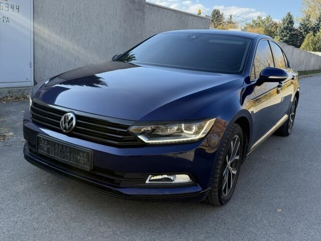 Синій Фольксваген Пассат, об'ємом двигуна 2 л та пробігом 226 тис. км за 20500 $, фото 3 на Automoto.ua