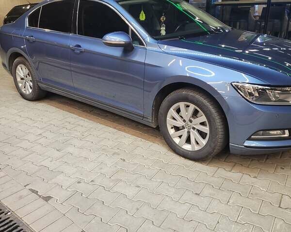 Синий Фольксваген Пассат, объемом двигателя 1.97 л и пробегом 81 тыс. км за 21999 $, фото 11 на Automoto.ua