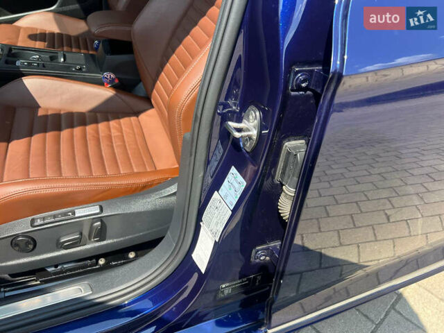 Синий Фольксваген Пассат, объемом двигателя 2 л и пробегом 58 тыс. км за 31300 $, фото 12 на Automoto.ua