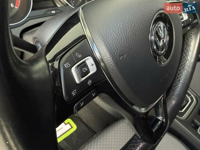 Синий Фольксваген Пассат, объемом двигателя 1.97 л и пробегом 55 тыс. км за 22000 $, фото 14 на Automoto.ua