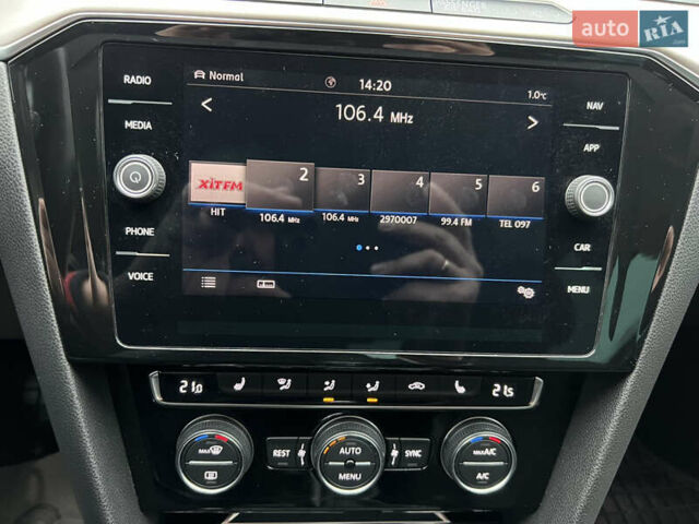 Синий Фольксваген Пассат, объемом двигателя 2 л и пробегом 332 тыс. км за 16599 $, фото 32 на Automoto.ua