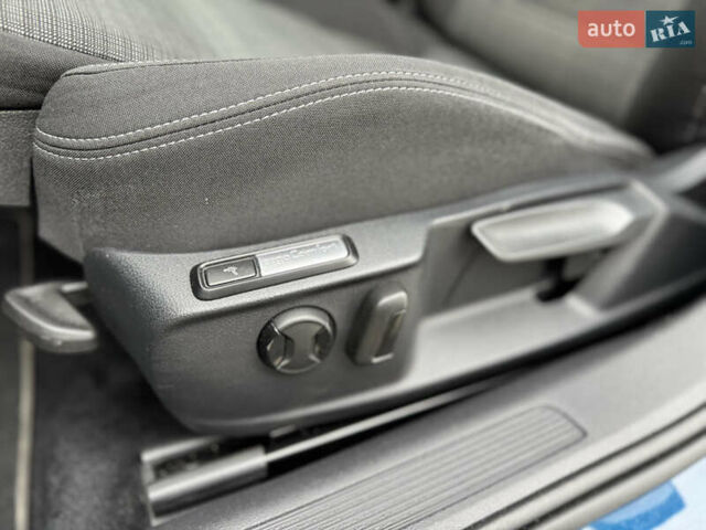 Синий Фольксваген Пассат, объемом двигателя 2 л и пробегом 249 тыс. км за 23300 $, фото 32 на Automoto.ua