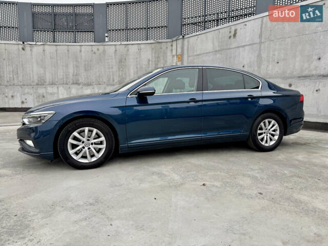 Синий Фольксваген Пассат, объемом двигателя 2 л и пробегом 249 тыс. км за 23300 $, фото 14 на Automoto.ua