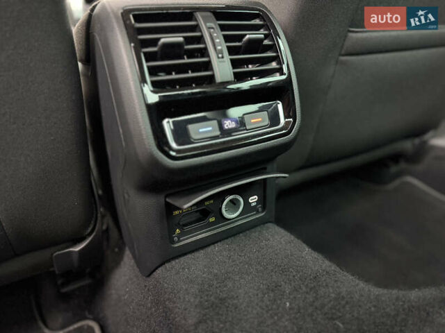 Синий Фольксваген Пассат, объемом двигателя 2 л и пробегом 249 тыс. км за 23300 $, фото 42 на Automoto.ua