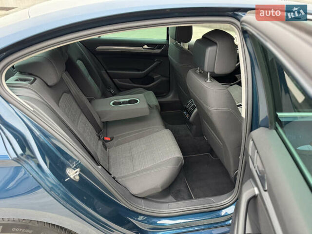 Синий Фольксваген Пассат, объемом двигателя 2 л и пробегом 249 тыс. км за 23300 $, фото 39 на Automoto.ua