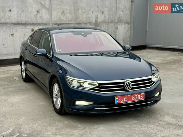 Синий Фольксваген Пассат, объемом двигателя 2 л и пробегом 249 тыс. км за 23300 $, фото 9 на Automoto.ua