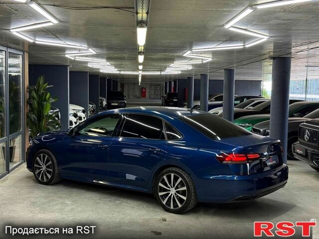 Синій Фольксваген Пассат, об'ємом двигуна 2 л та пробігом 101 тис. км за 16300 $, фото 1 на Automoto.ua