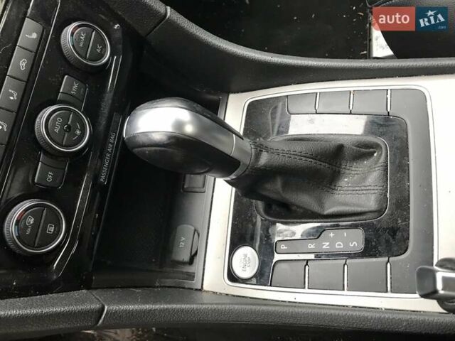 Синий Фольксваген Пассат, объемом двигателя 2 л и пробегом 120 тыс. км за 14000 $, фото 8 на Automoto.ua
