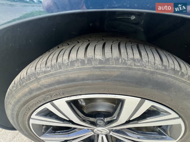 Синій Фольксваген Пассат, об'ємом двигуна 1.98 л та пробігом 62 тис. км за 22800 $, фото 17 на Automoto.ua