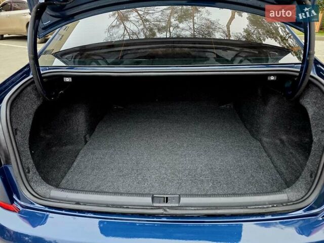 Синій Фольксваген Пассат, об'ємом двигуна 2 л та пробігом 92 тис. км за 19500 $, фото 16 на Automoto.ua