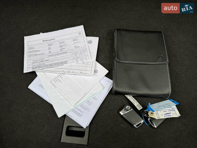 Синий Фольксваген Пассат, объемом двигателя 2 л и пробегом 249 тыс. км за 23300 $, фото 87 на Automoto.ua