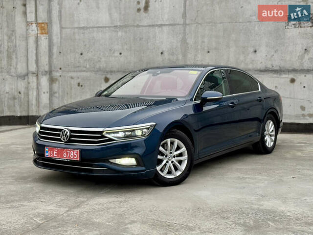 Синий Фольксваген Пассат, объемом двигателя 2 л и пробегом 249 тыс. км за 23300 $, фото 4 на Automoto.ua