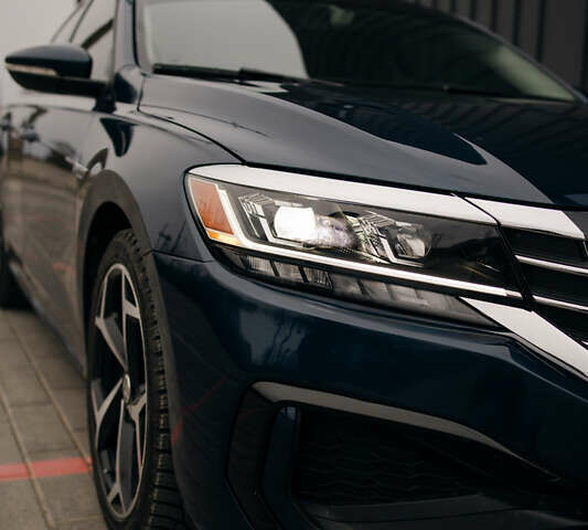 Синий Фольксваген Пассат, объемом двигателя 1.98 л и пробегом 41 тыс. км за 20750 $, фото 5 на Automoto.ua