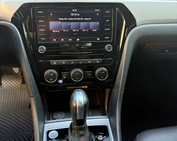 Синій Фольксваген Пассат, об'ємом двигуна 1.98 л та пробігом 122 тис. км за 18200 $, фото 22 на Automoto.ua