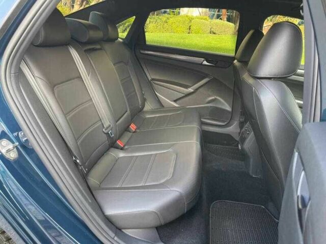 Фольксваген Пассат 2021 в Львове на Automoto.ua Синий Фольксваген Пассат, объемом двигателя 2 л и пробегом 66 тыс. км за 4500 $, фото 13 на Automoto.ua