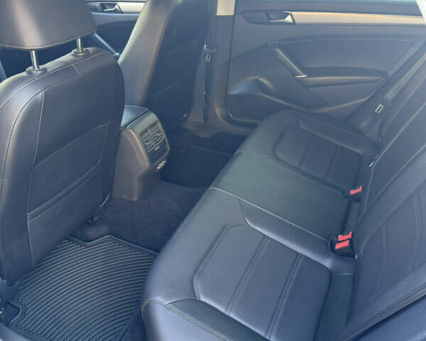 Синій Фольксваген Пассат, об'ємом двигуна 1.98 л та пробігом 122 тис. км за 18200 $, фото 18 на Automoto.ua