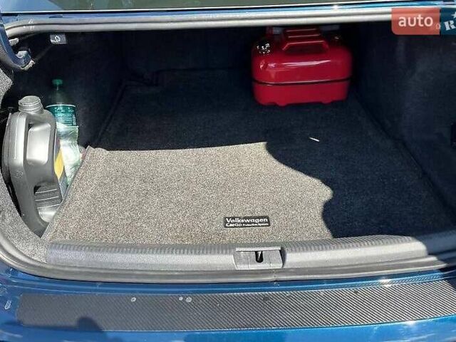 Фольксваген Пассат 2021 в Львове на Automoto.ua Синий Фольксваген Пассат, объемом двигателя 1.98 л и пробегом 37 тыс. км за 25000 $, фото 31 на Automoto.ua