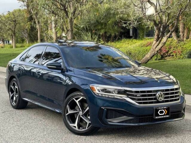 Фольксваген Пассат 2021 в Львове на Automoto.ua Синий Фольксваген Пассат, объемом двигателя 2 л и пробегом 66 тыс. км за 4500 $, фото 2 на Automoto.ua