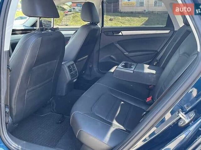 Фольксваген Пассат 2021 в Львове на Automoto.ua Синий Фольксваген Пассат, объемом двигателя 1.98 л и пробегом 37 тыс. км за 25000 $, фото 30 на Automoto.ua