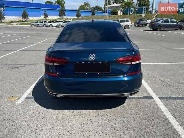 Фольксваген Пассат 2021 в Львове на Automoto.ua Синий Фольксваген Пассат, объемом двигателя 1.98 л и пробегом 37 тыс. км за 25000 $, фото 10 на Automoto.ua