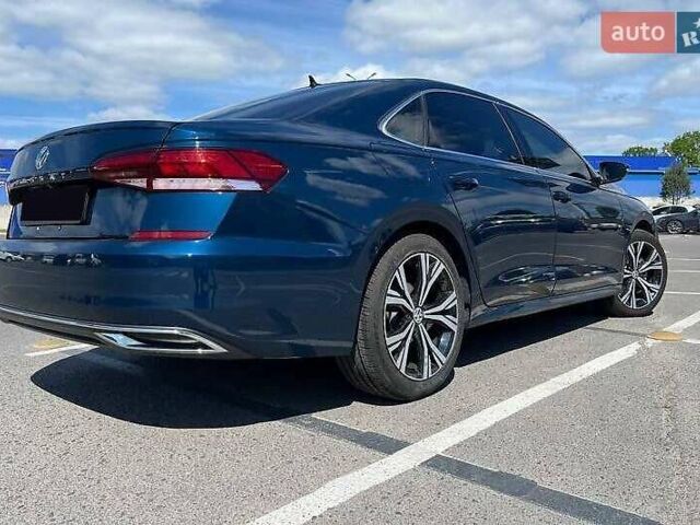 Фольксваген Пассат 2021 в Львове на Automoto.ua Синий Фольксваген Пассат, объемом двигателя 1.98 л и пробегом 37 тыс. км за 25000 $, фото 12 на Automoto.ua