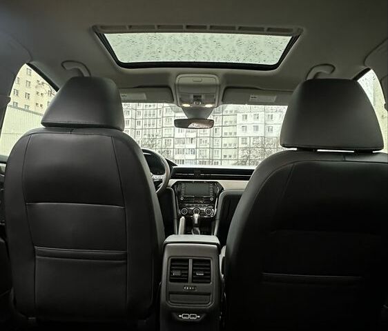 Синий Фольксваген Пассат, объемом двигателя 2 л и пробегом 135 тыс. км за 429 $, фото 6 на Automoto.ua