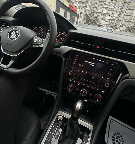 Синий Фольксваген Пассат, объемом двигателя 2 л и пробегом 136 тыс. км за 17600 $, фото 19 на Automoto.ua