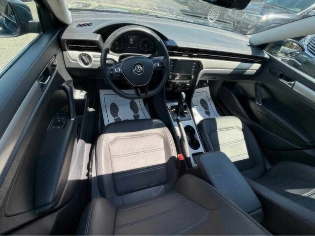 Синий Фольксваген Пассат, объемом двигателя 2 л и пробегом 30 тыс. км за 13800 $, фото 7 на Automoto.ua