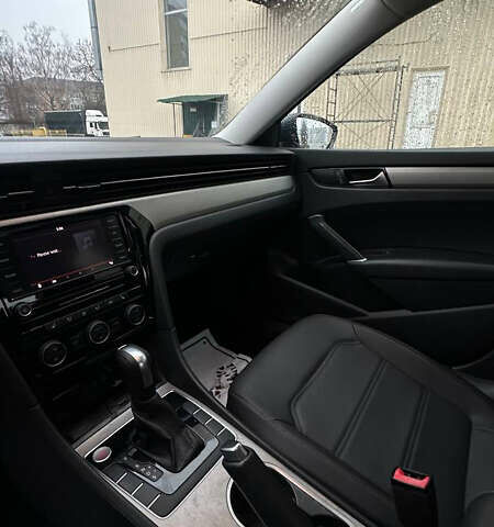 Синий Фольксваген Пассат, объемом двигателя 2 л и пробегом 136 тыс. км за 17600 $, фото 16 на Automoto.ua