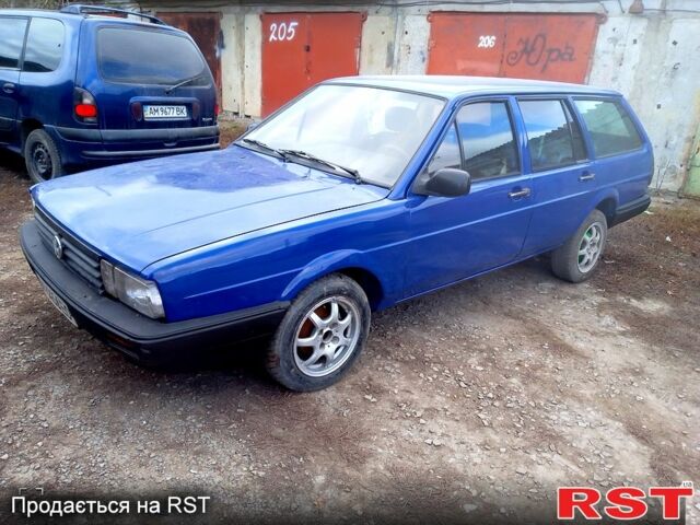 Синий Фольксваген Пассат, объемом двигателя 1.6 л и пробегом 10 тыс. км за 1700 $, фото 2 на Automoto.ua