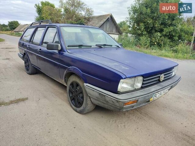 Синий Фольксваген Пассат, объемом двигателя 2 л и пробегом 231 тыс. км за 2100 $, фото 5 на Automoto.ua