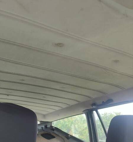 Синий Фольксваген Пассат, объемом двигателя 2 л и пробегом 231 тыс. км за 2100 $, фото 2 на Automoto.ua