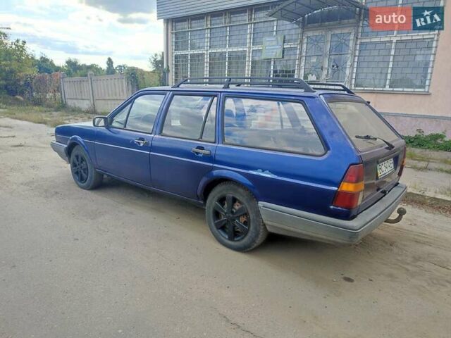 Синий Фольксваген Пассат, объемом двигателя 2 л и пробегом 231 тыс. км за 2100 $, фото 4 на Automoto.ua