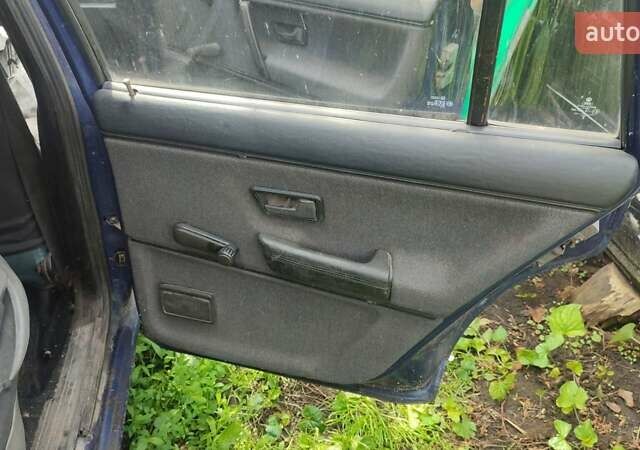 Синий Фольксваген Пассат, объемом двигателя 2 л и пробегом 231 тыс. км за 2100 $, фото 11 на Automoto.ua